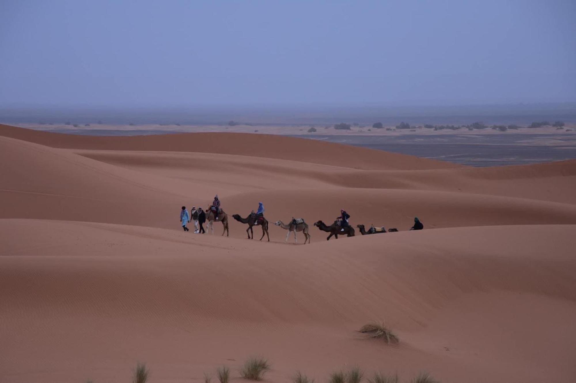 Merzouga Moonlight Desert Camp Экстерьер фото