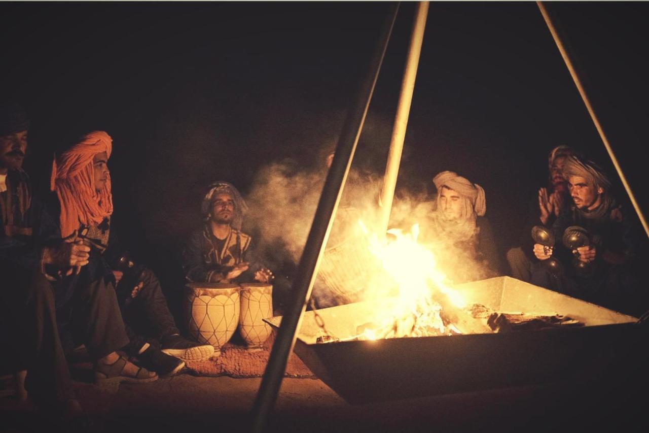 Merzouga Moonlight Desert Camp Экстерьер фото